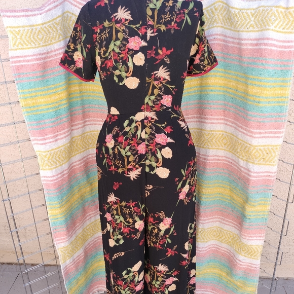 Pretty Little Thing jumper - Picture 5 of 6